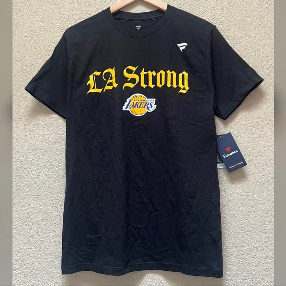 Fanatics Los Angeles Lakers "LA STRONG" Black Graphic T-Shirt Mens Size Medium